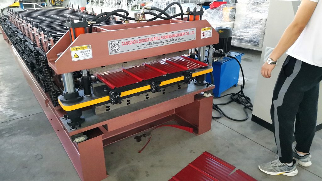 PV5 roof panel machine