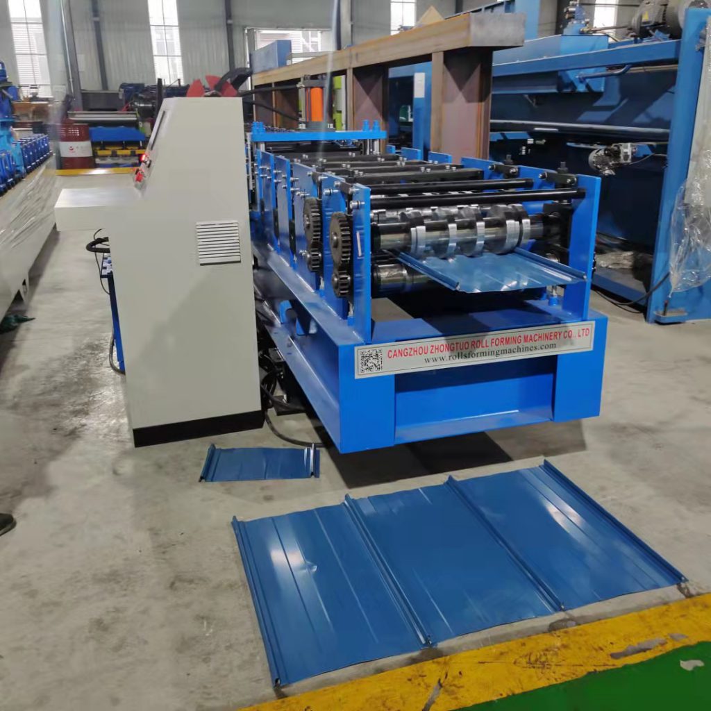 Self-lock standing seam machine