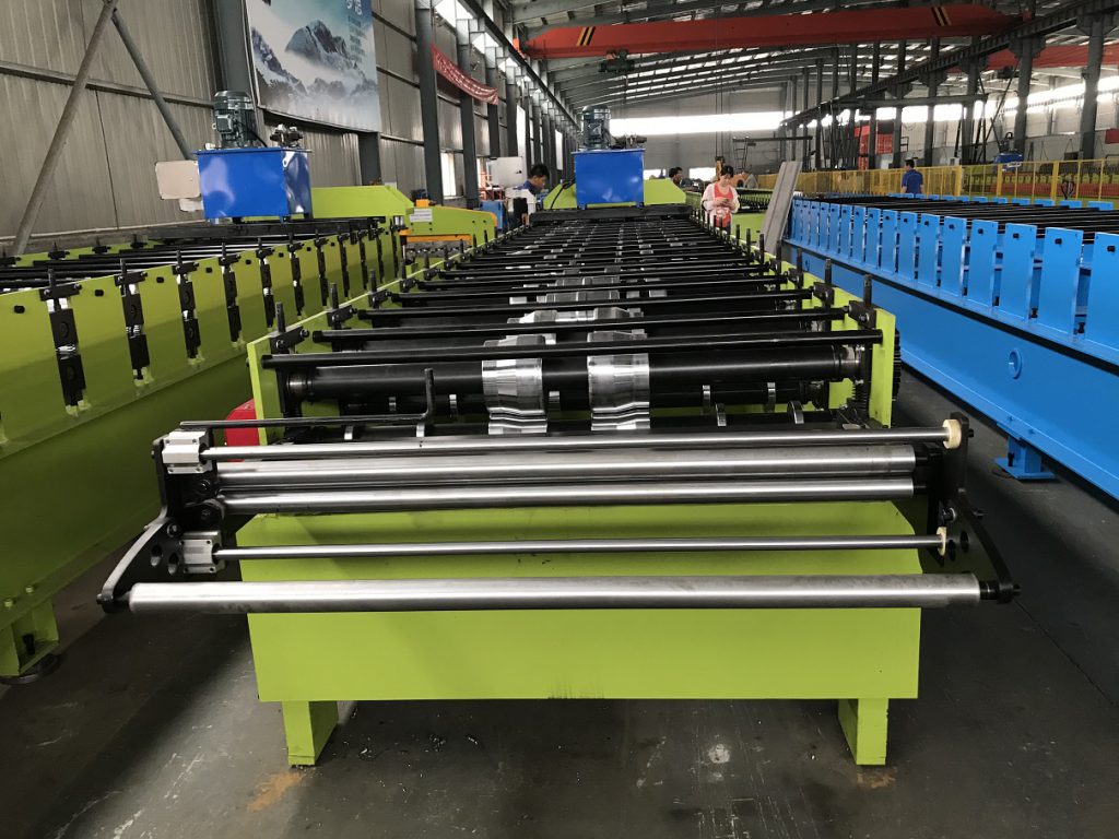 tr4 roofing panel machine