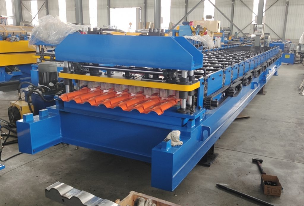 Metal tile roll forming machine