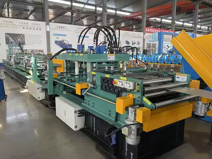 CZ Purlin machine